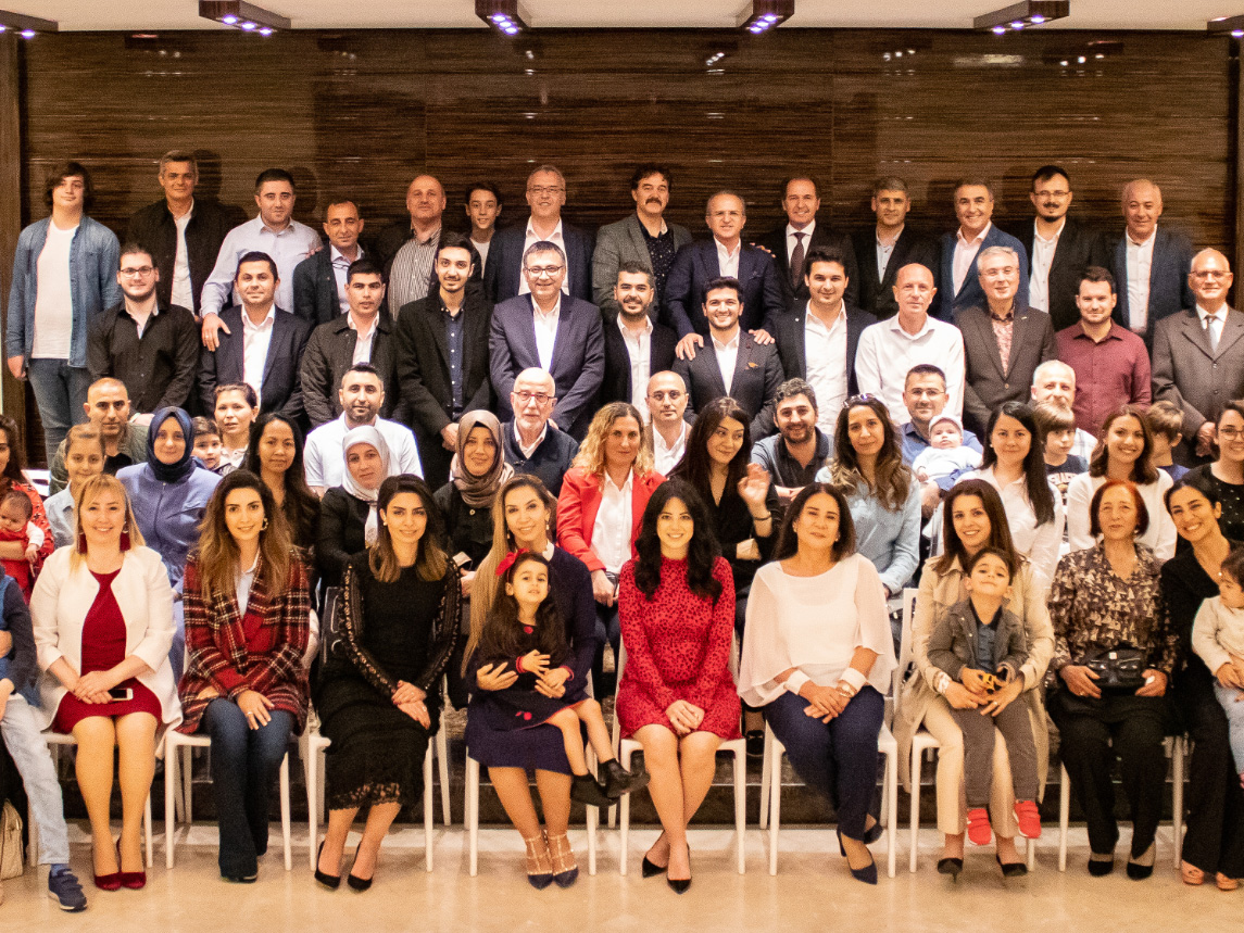 NAB. Behram Eromi, Amir Eromi, Nadir Eromi, Omid Eromi, Çalışanlar ve Aileleri